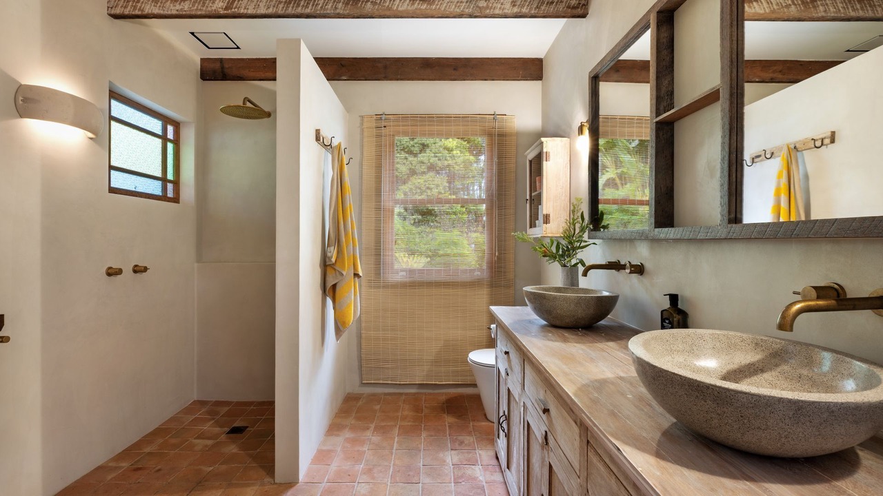 Photo of Bathroom in Federal
