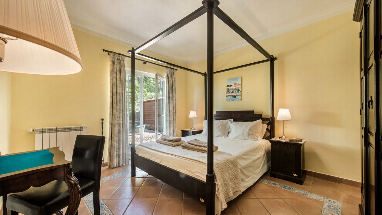 Photo of Bedroom in Mato Serrao