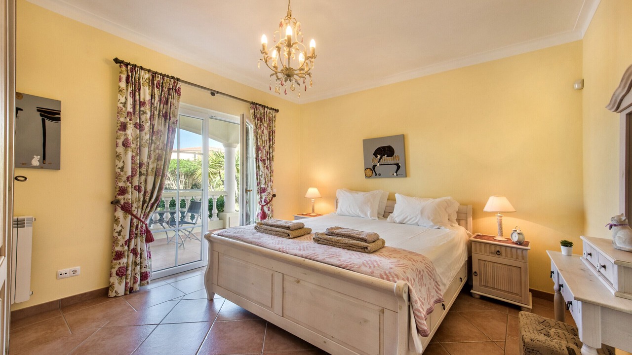 Photo of Bedroom in Mato Serrao