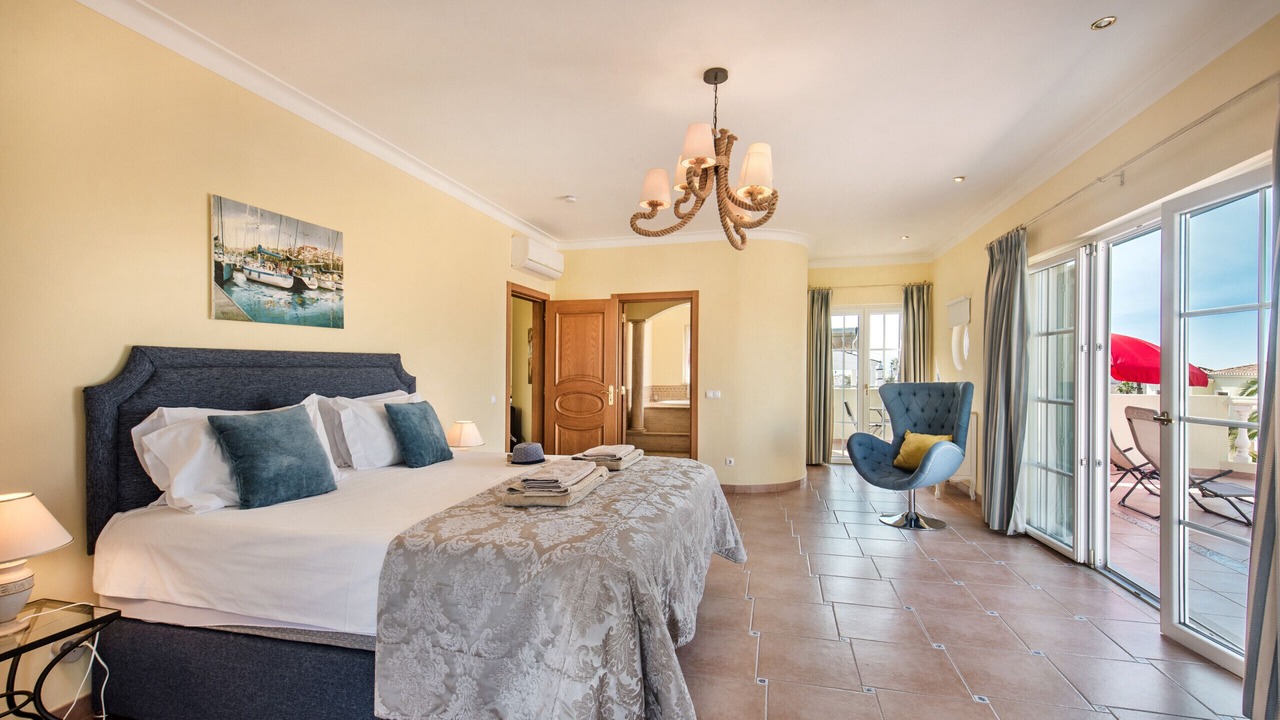 Photo of Bedroom in Mato Serrao
