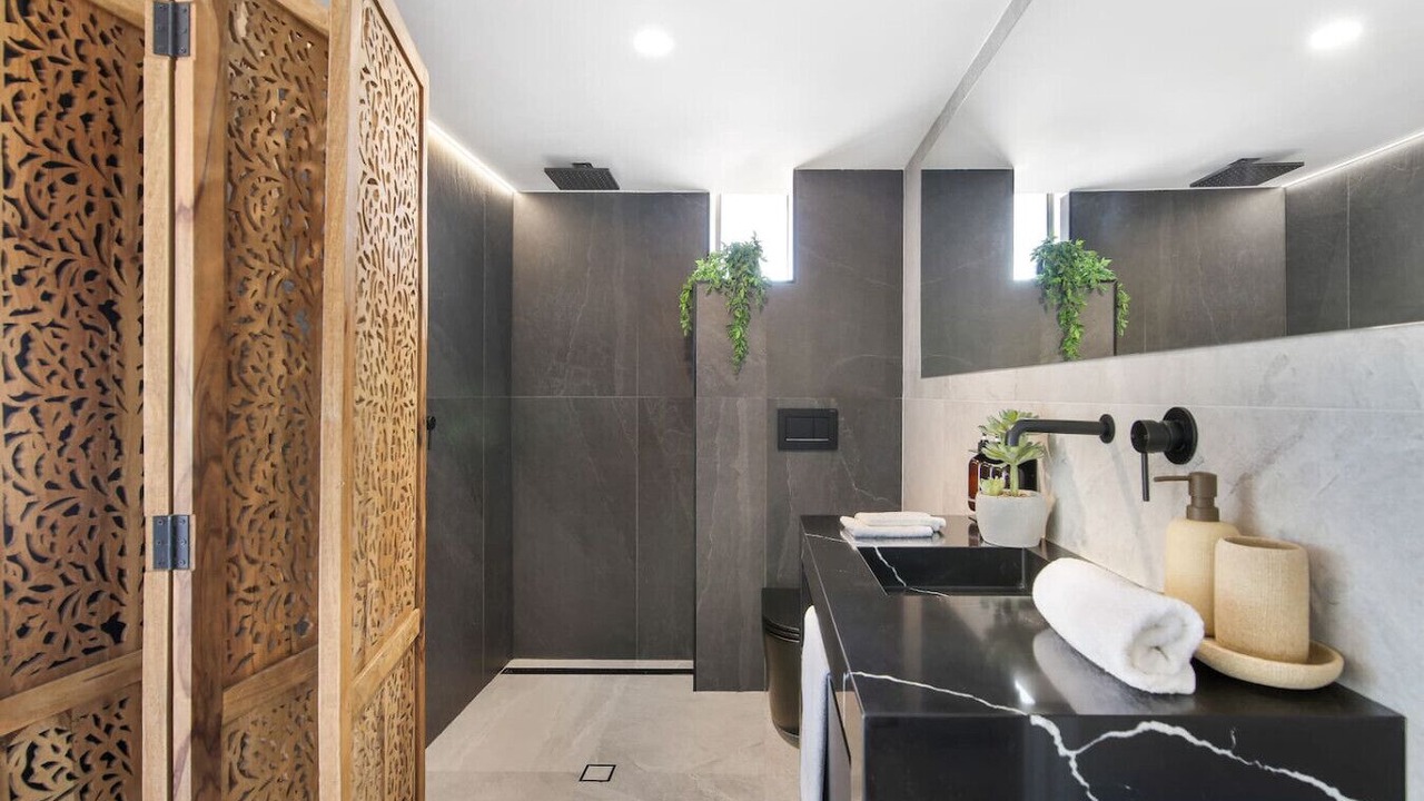 Photo of Bathroom in Mermaid Beach