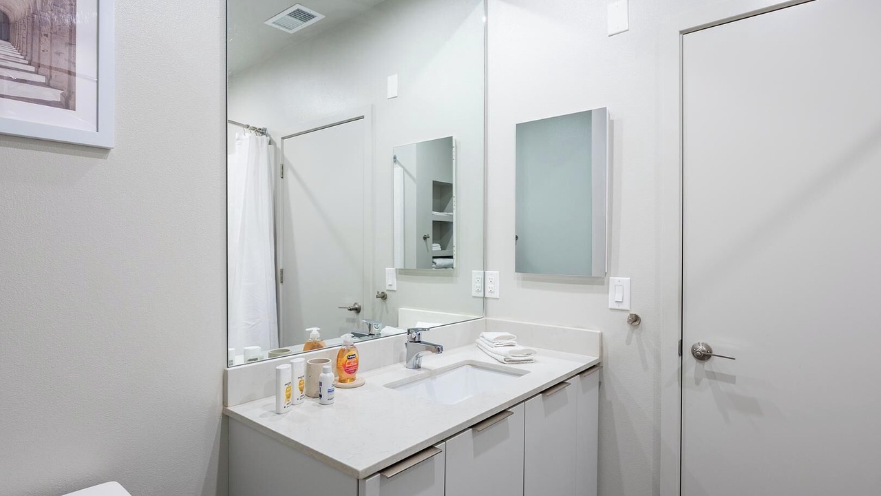 Photo of Bathroom in Reno/Tahoe Airport