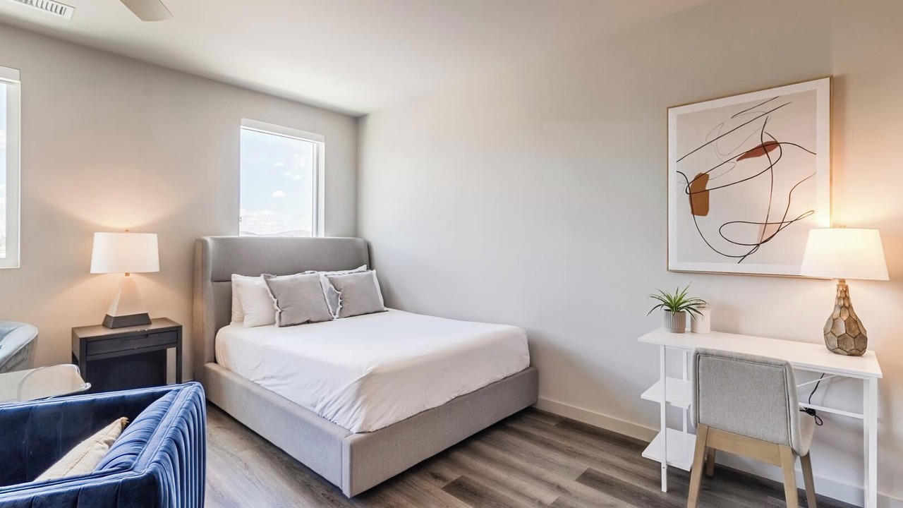 Photo of Bedroom in Reno/Tahoe Airport