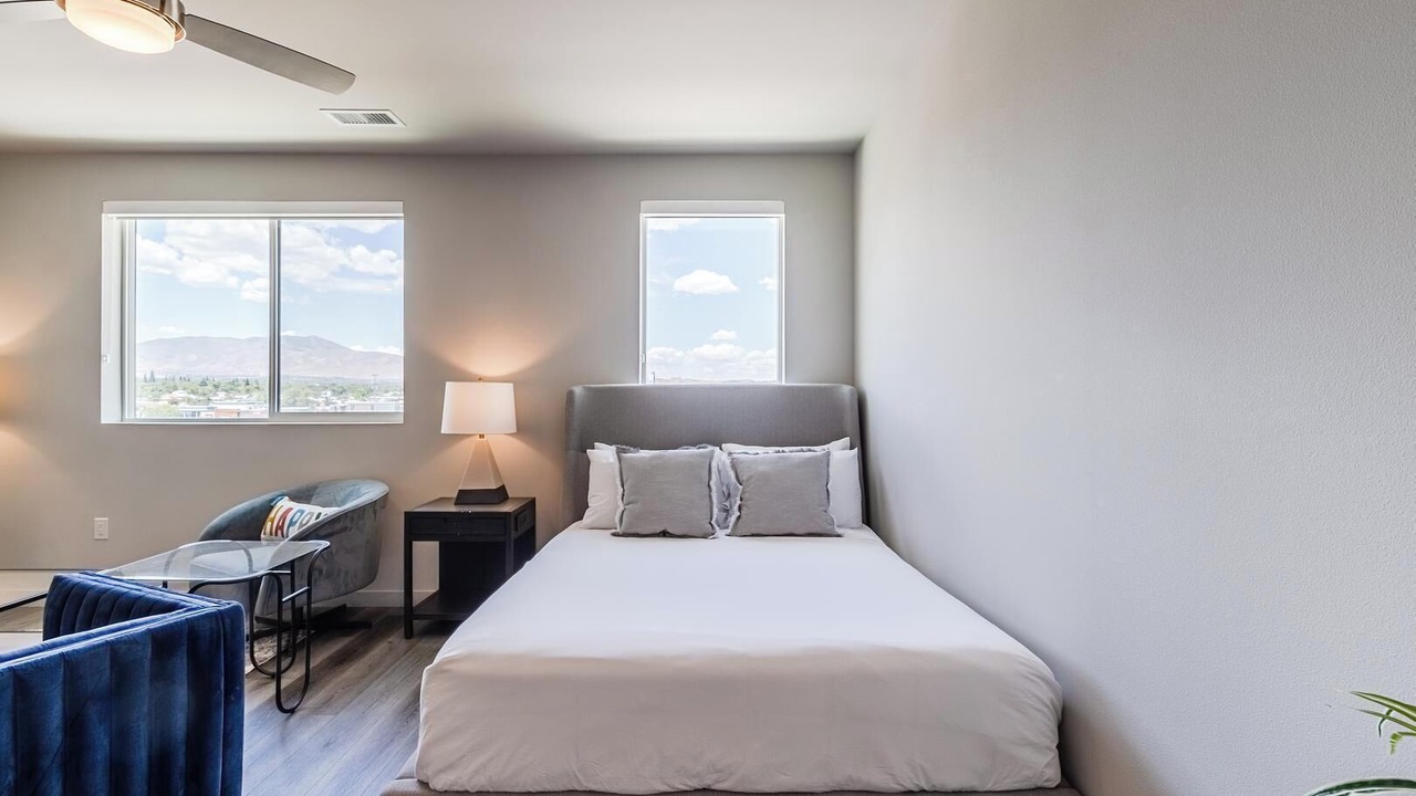 Photo of Bedroom in Reno/Tahoe Airport