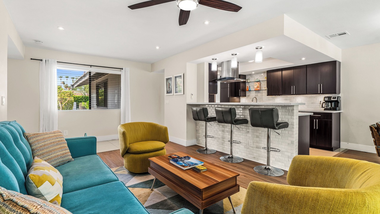 Photo of Livingroom in Tahquitz River Estates