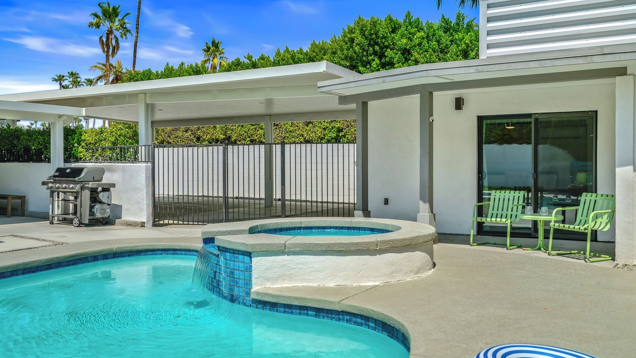 Photo of Outdoor in Tahquitz River Estates
