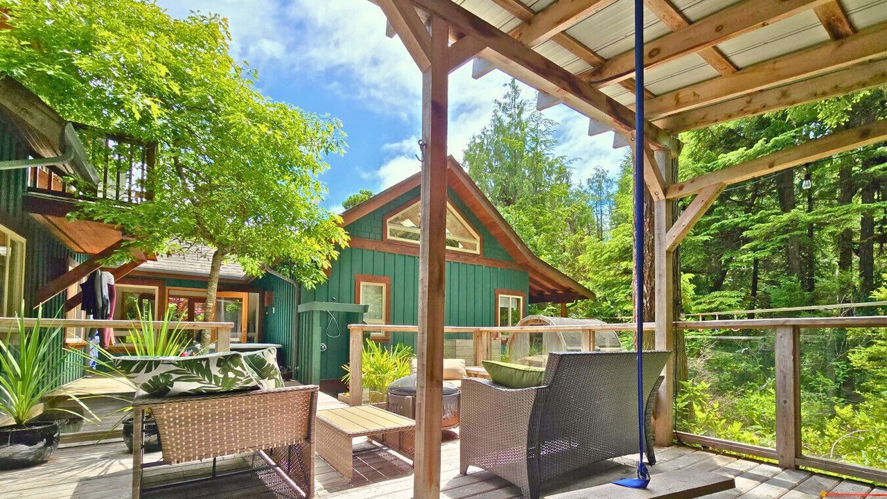 Photo of Patio Balcony in Tofino