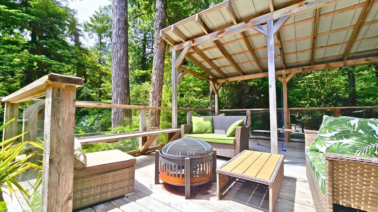 Photo of Patio Balcony in Tofino