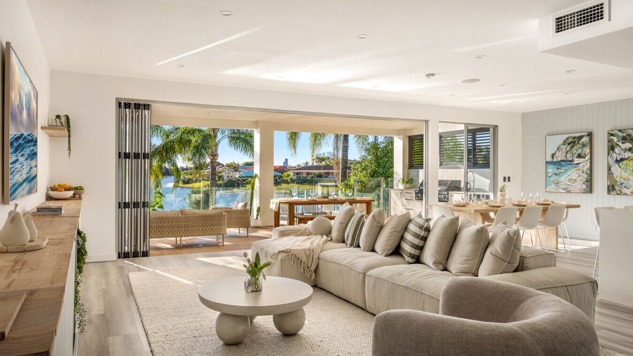 Photo of Livingroom in Burleigh Waters