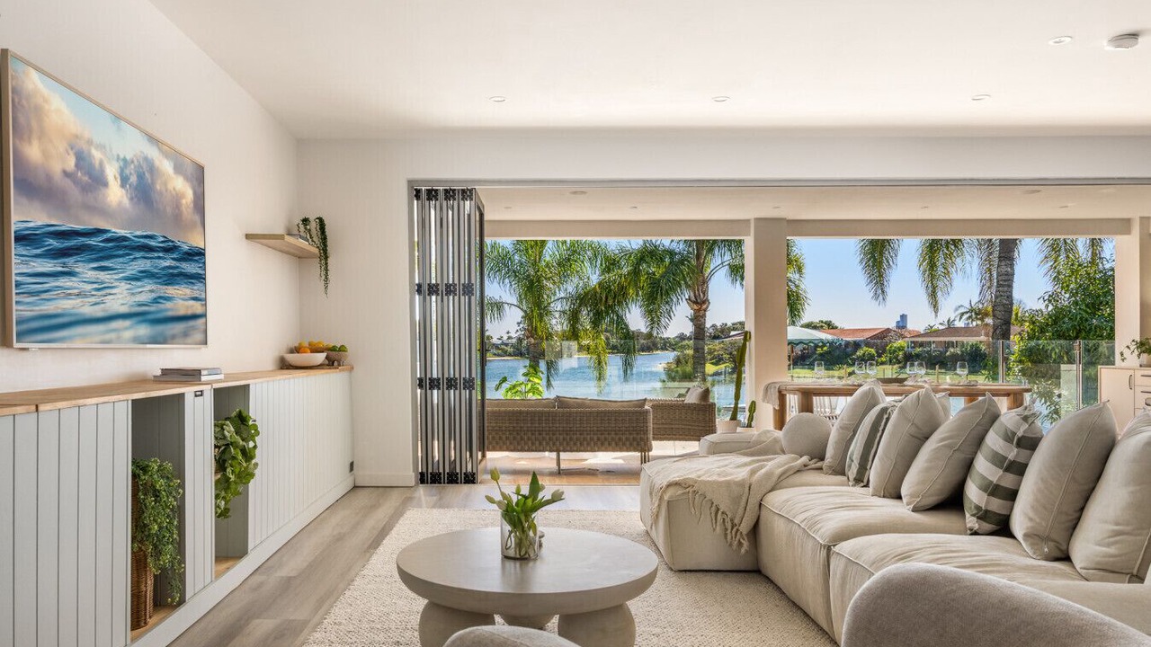 Photo of Livingroom in Burleigh Waters