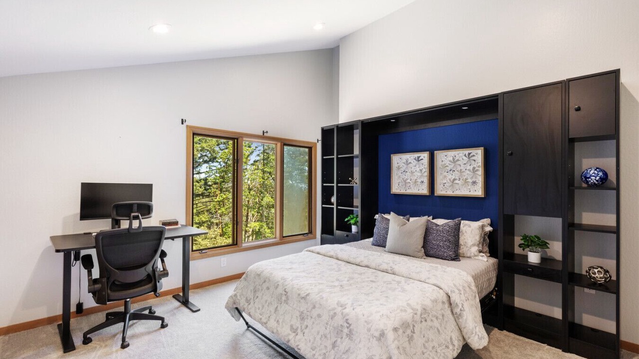 Photo of Bedroom in Redwood City