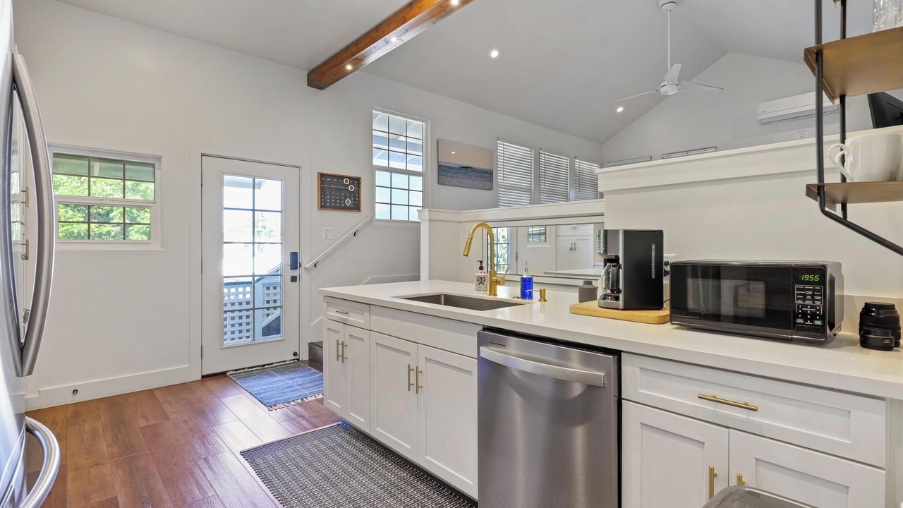 Photo of Kitchen in Wailuku