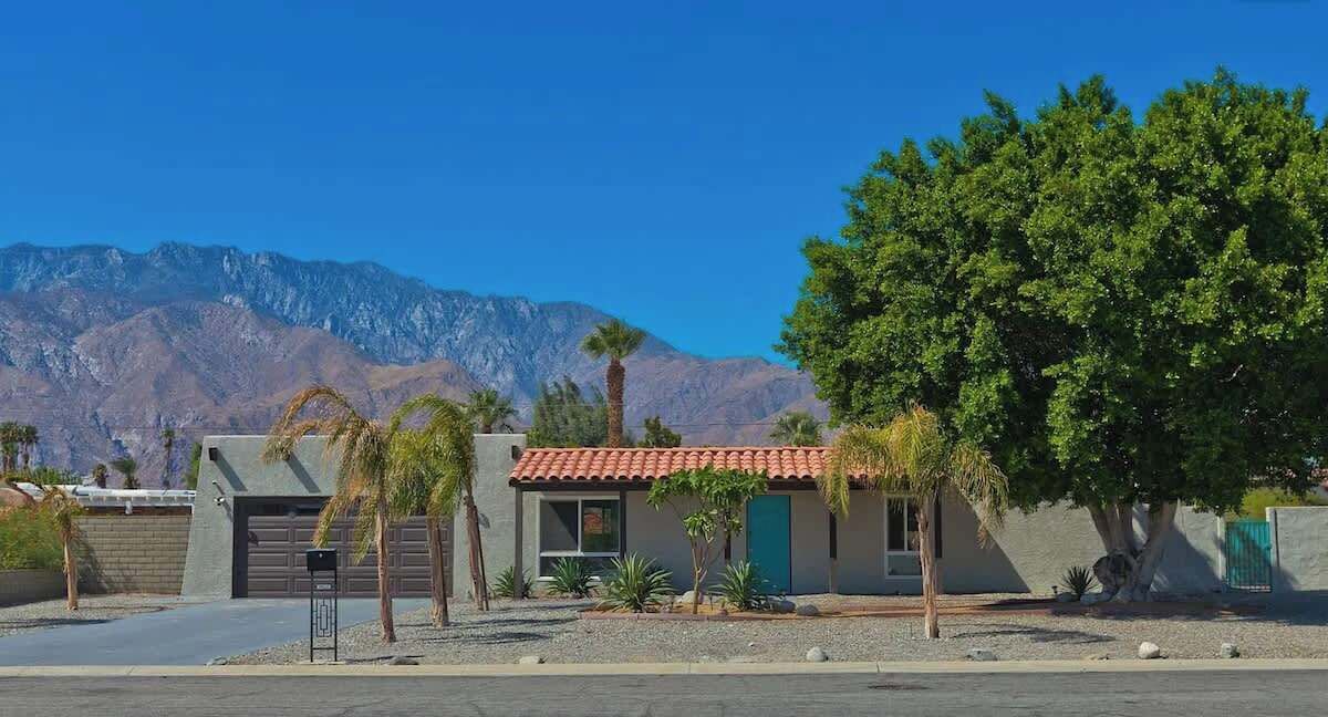 Photo of Outdoor in Racquet Club South