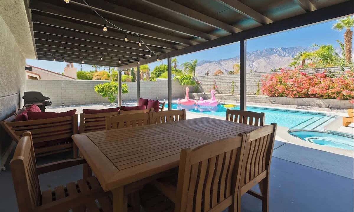 Photo of Outdoor in Racquet Club South