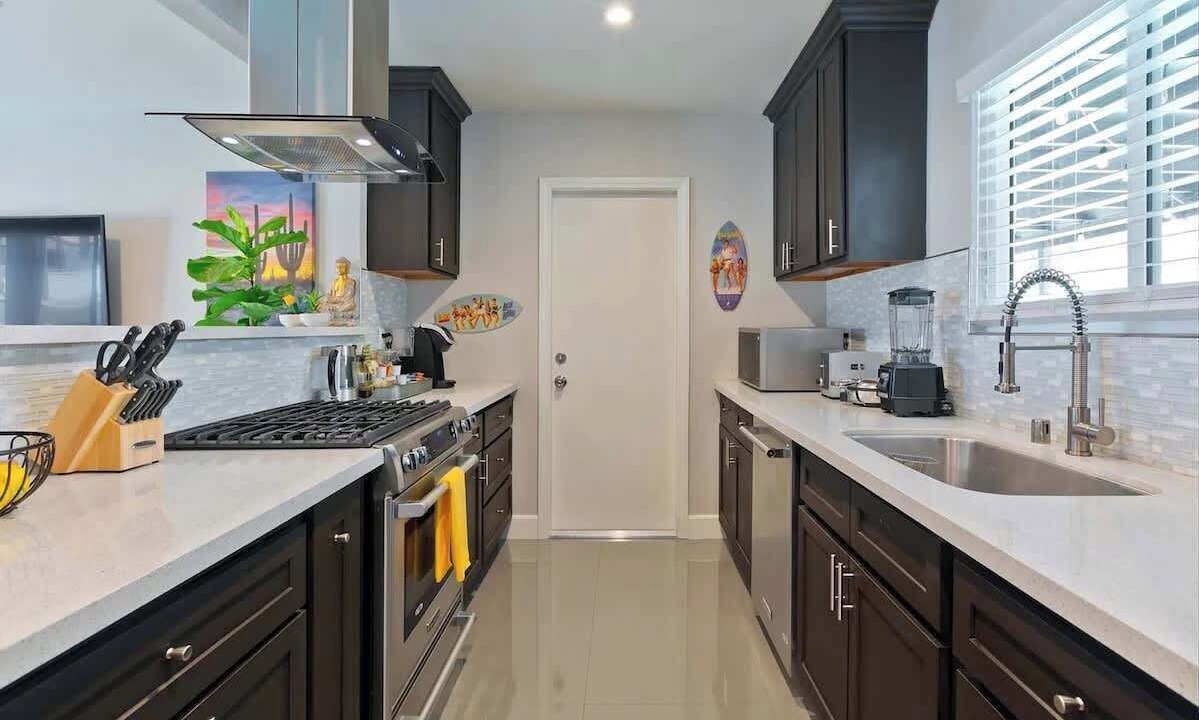 Photo of Kitchen in Racquet Club South