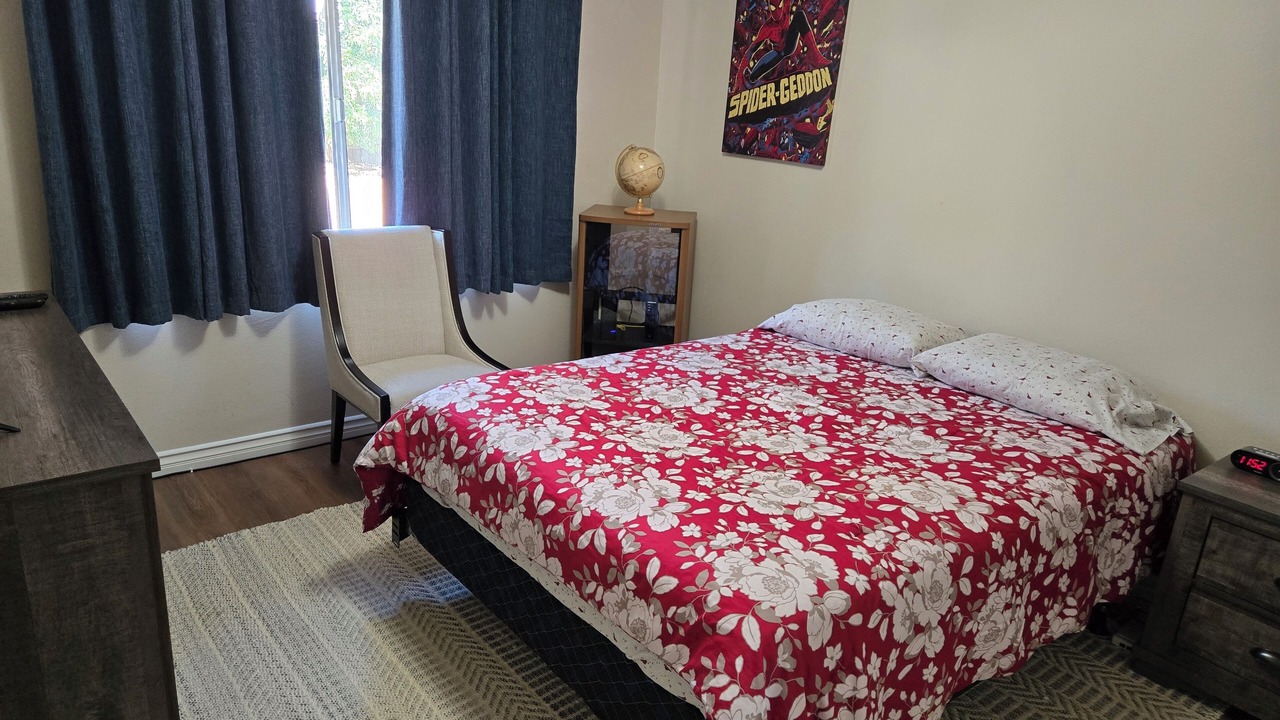 Photo of Bedroom in Orange