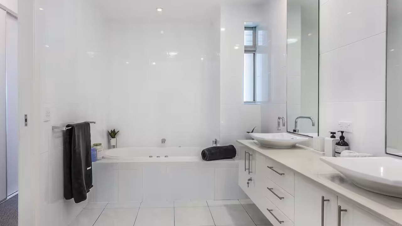 Photo of Bathroom in Mermaid Beach
