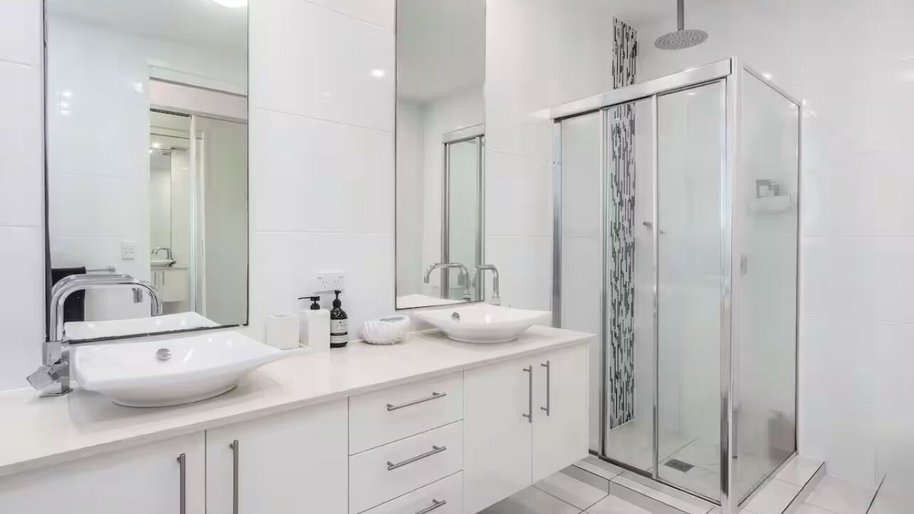 Photo of Bathroom in Mermaid Beach