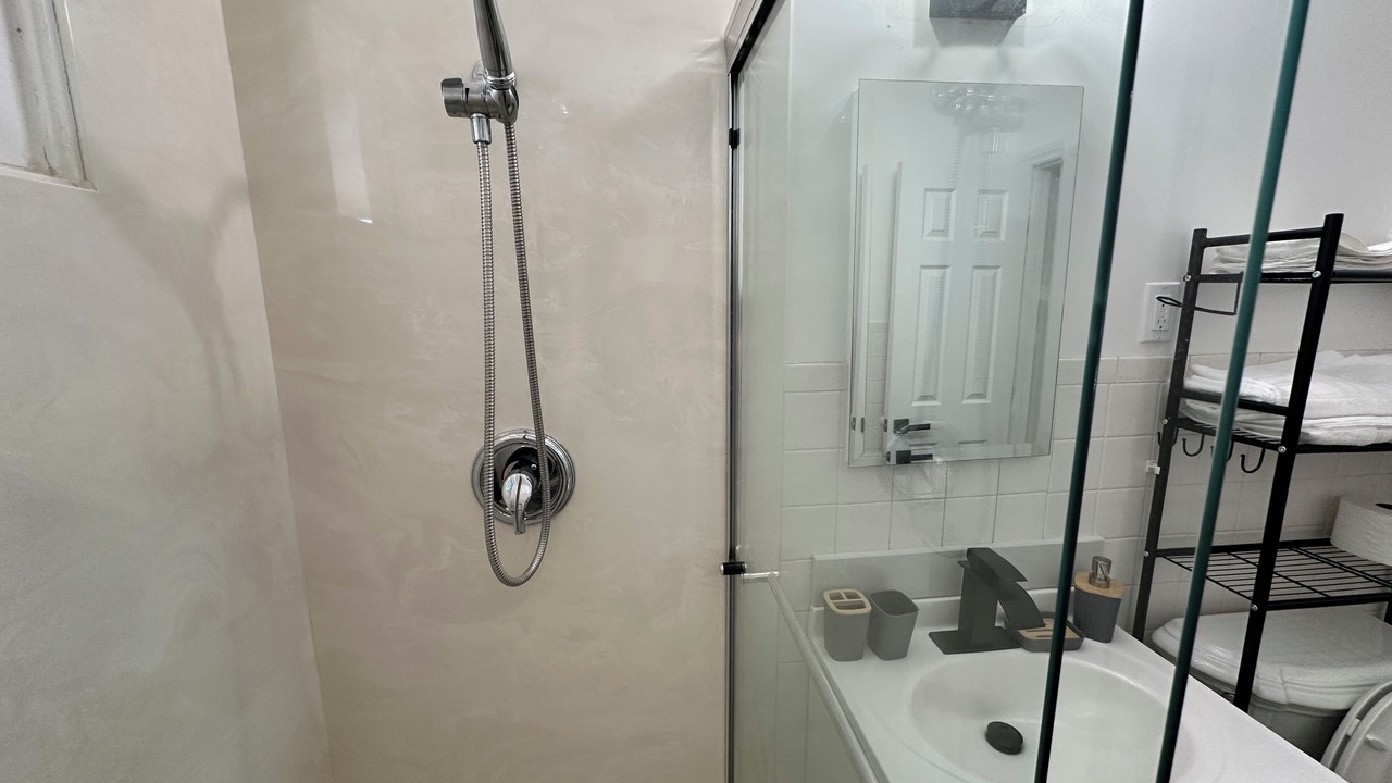 Photo of Bathroom in Carlton Hills