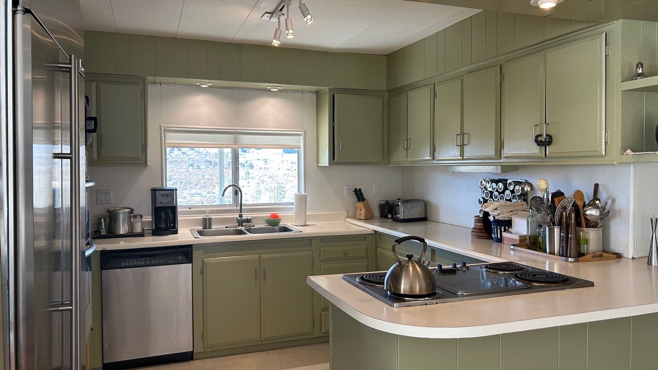 Photo of Kitchen in Morongo Valley