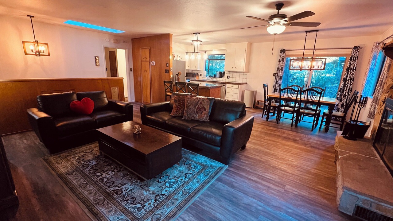 Photo of Livingroom in Arnold