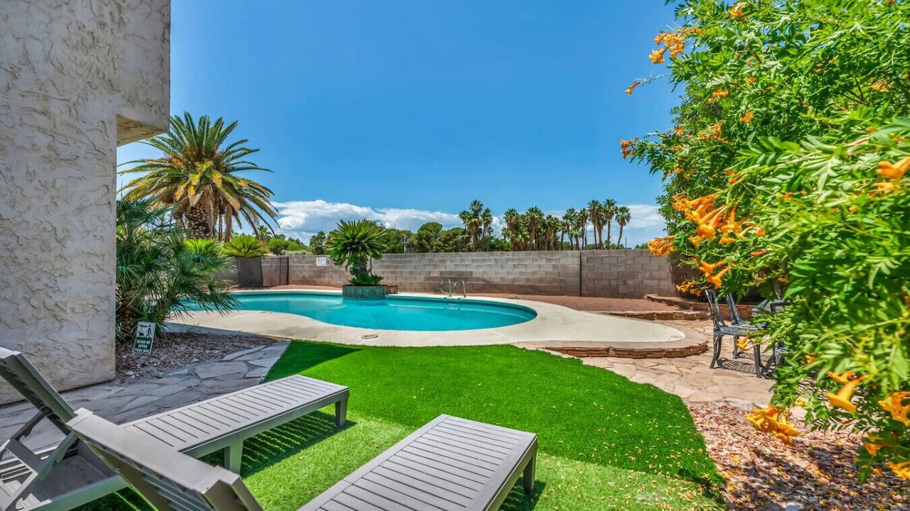 Photo of Outdoor in Green Valley North