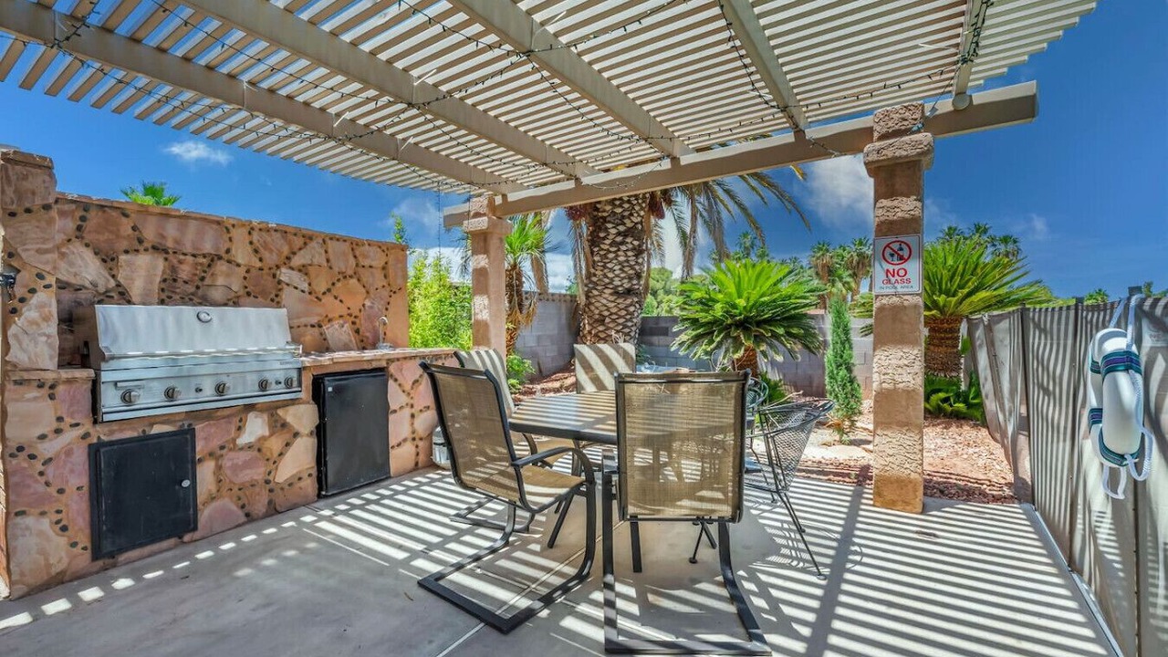 Photo of Outdoor in Green Valley North