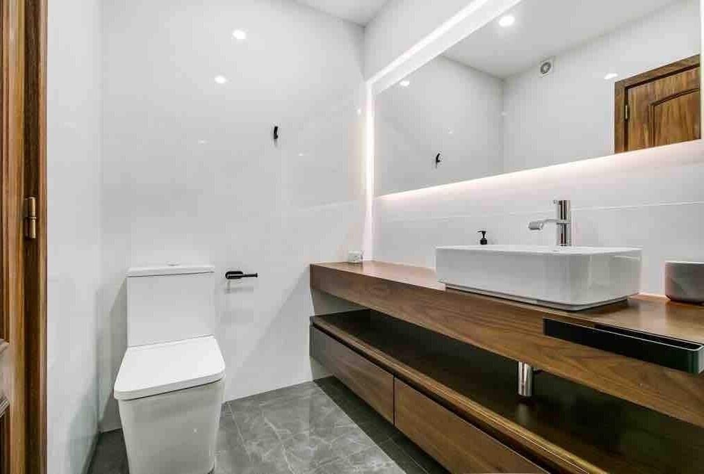 Photo of Bathroom in Oeiras