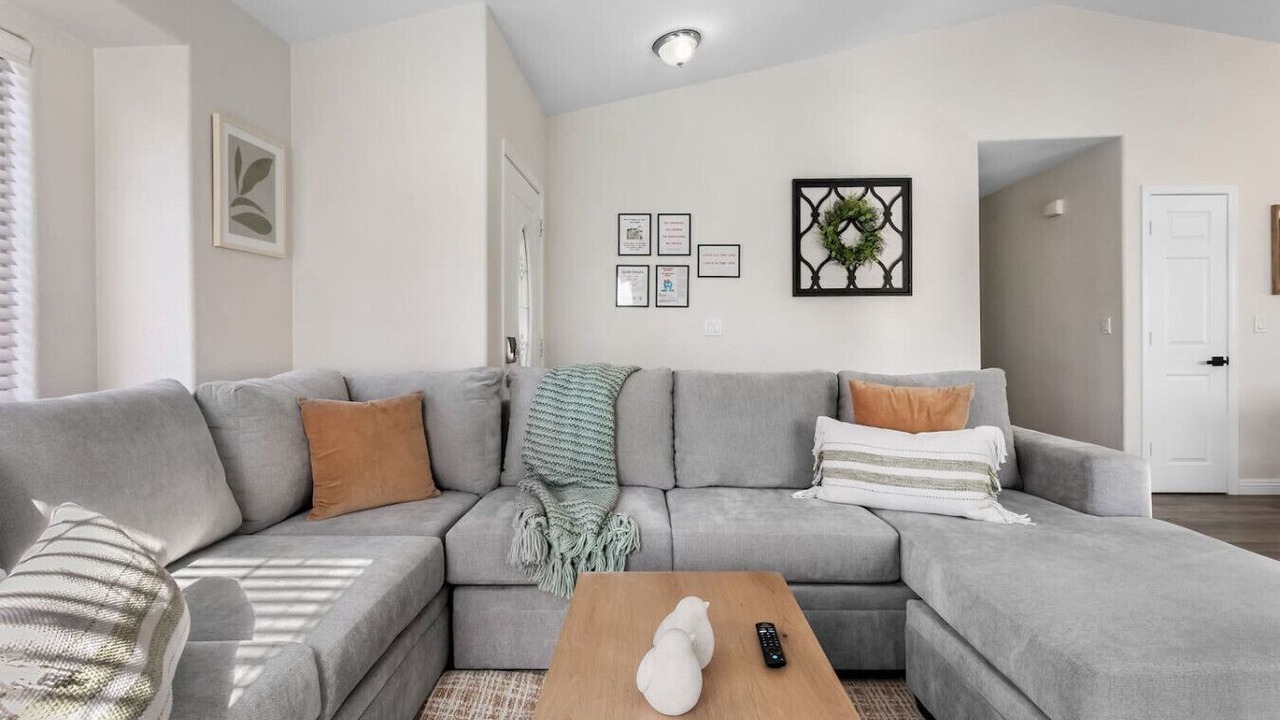 Photo of Livingroom in North Las Vegas