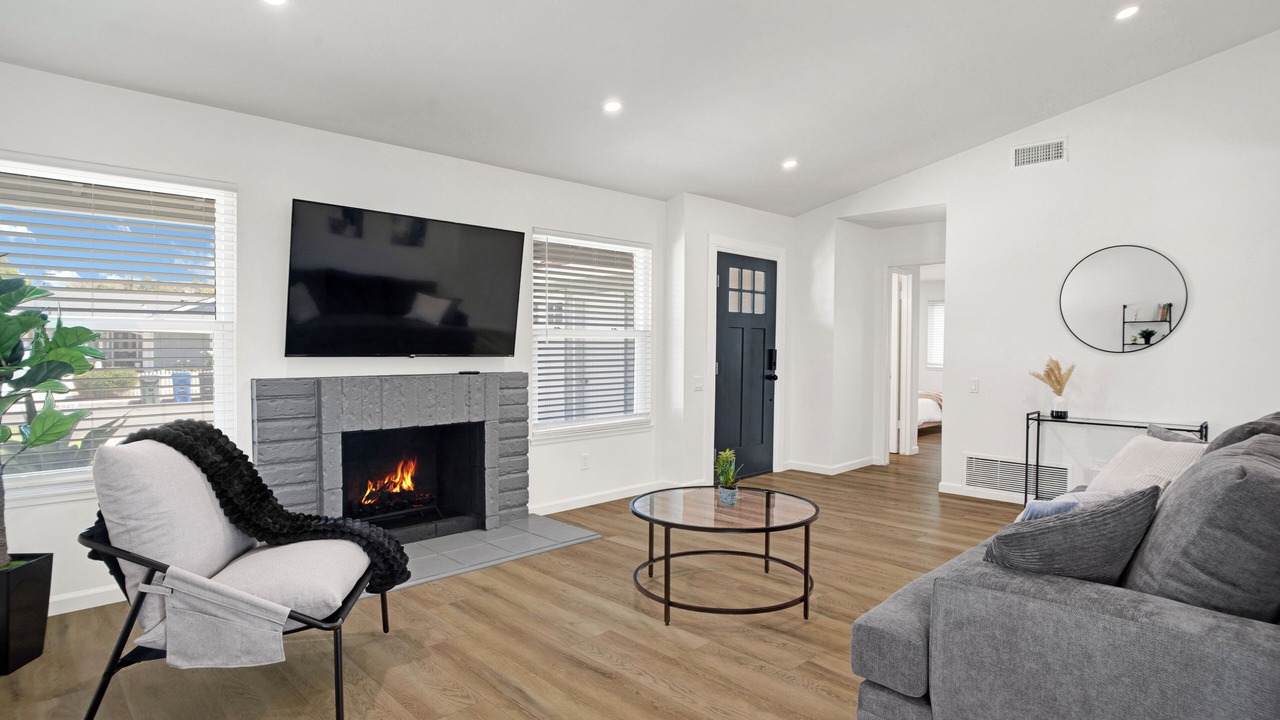 Photo of Livingroom in Thousand Oaks
