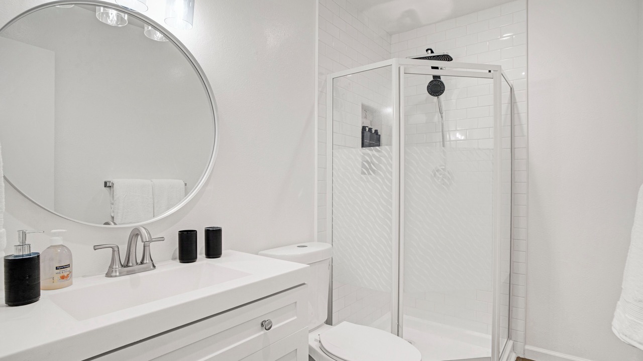 Photo of Bathroom in Thousand Oaks