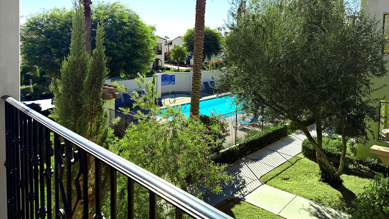 Photo of Patio Balcony in La Quinta