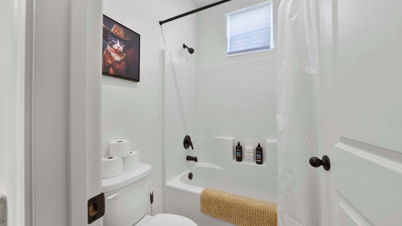 Photo of Bathroom in Hanford