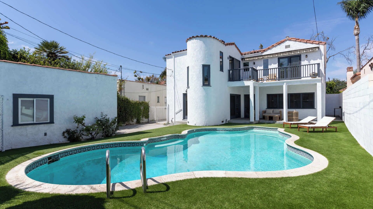 Photo of Outdoor in La Brea