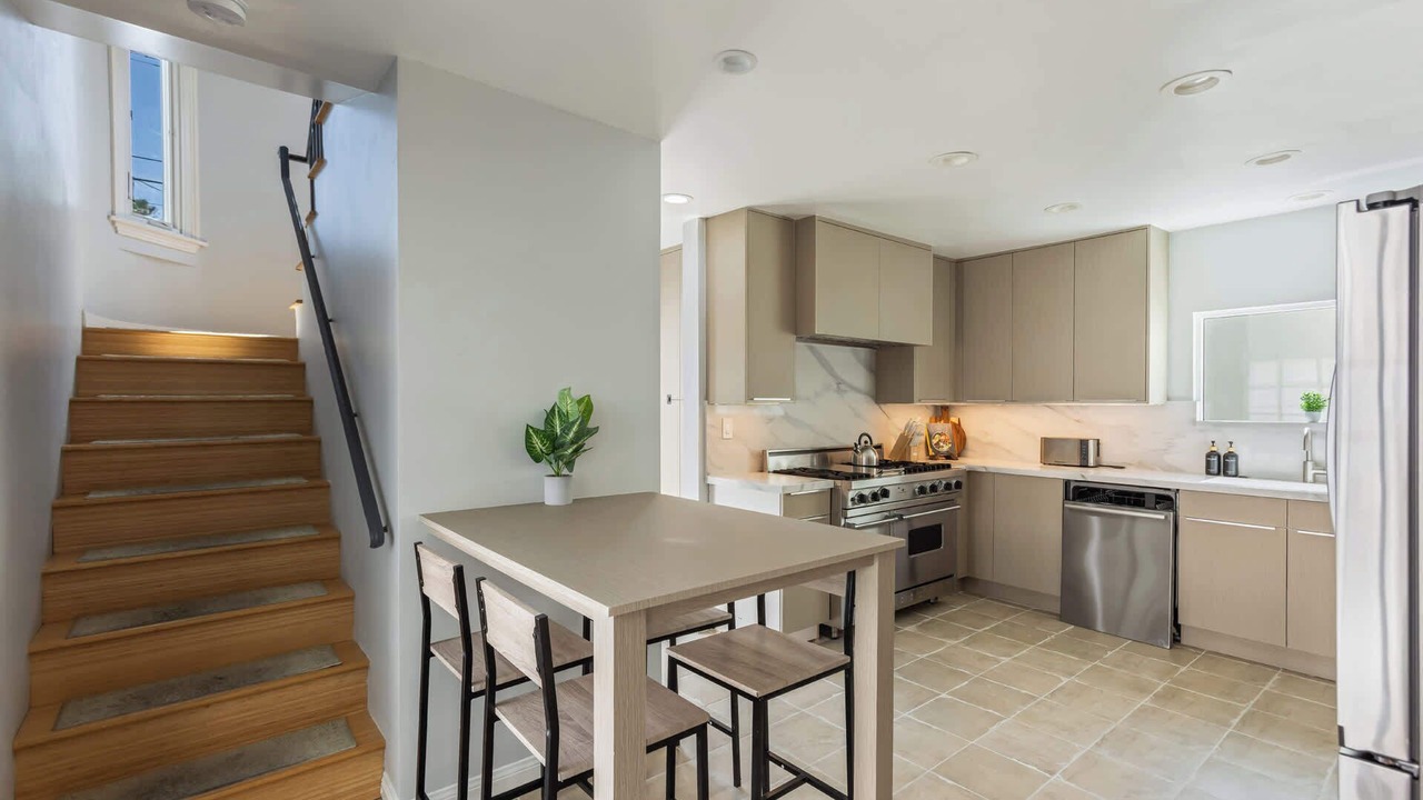 Photo of Kitchen in La Brea
