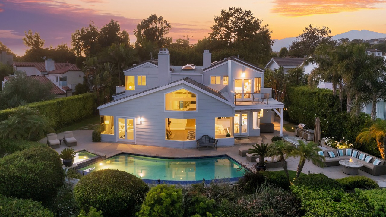 Photo of Bathroom in Central Malibu