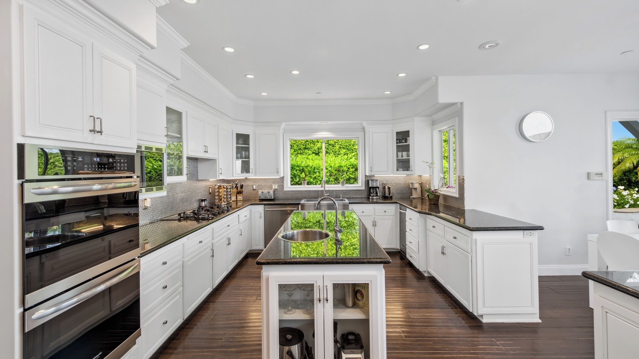Photo of Kitchen in Central Malibu