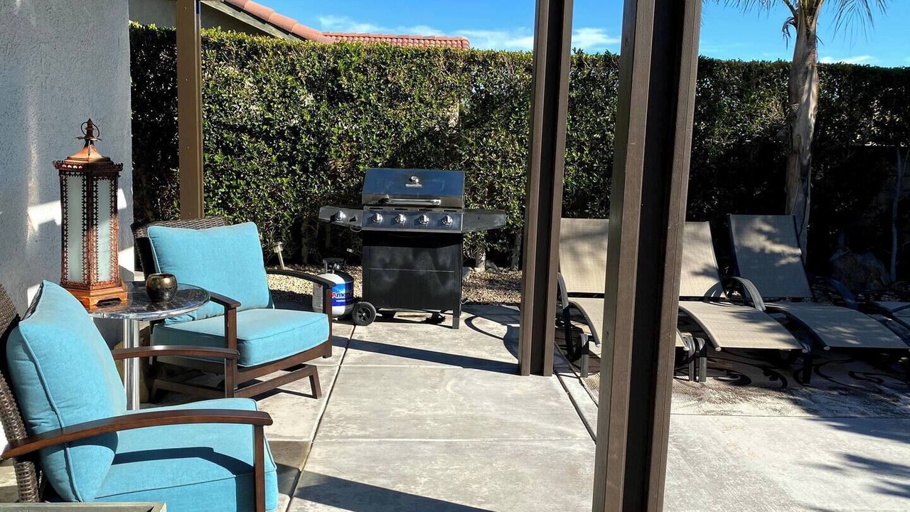 Photo of Patio Balcony in Racquet Club South