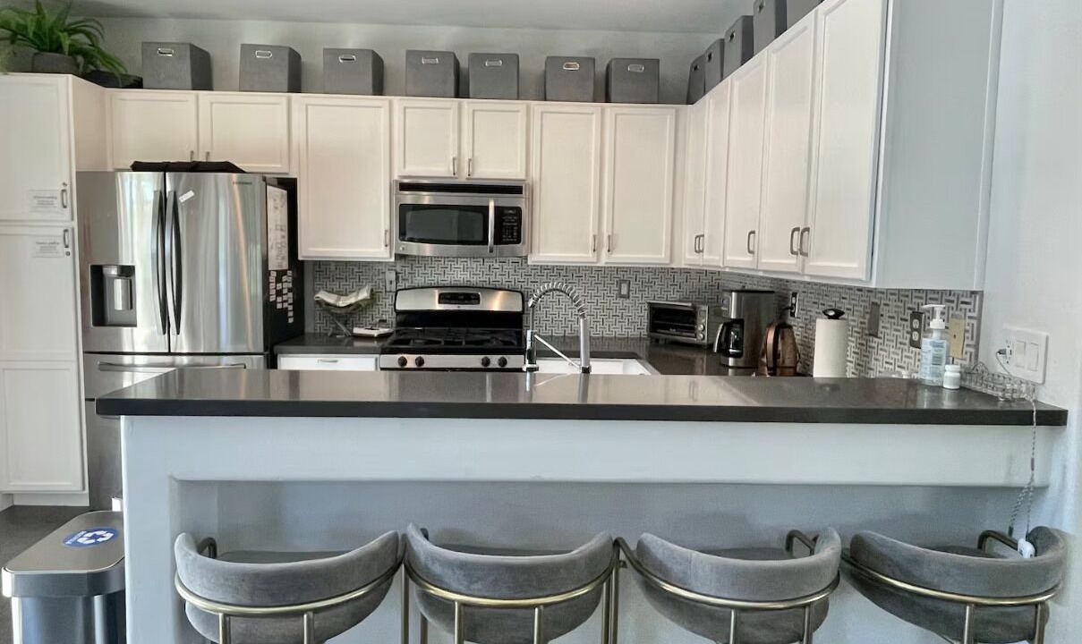 Photo of Kitchen in Racquet Club South