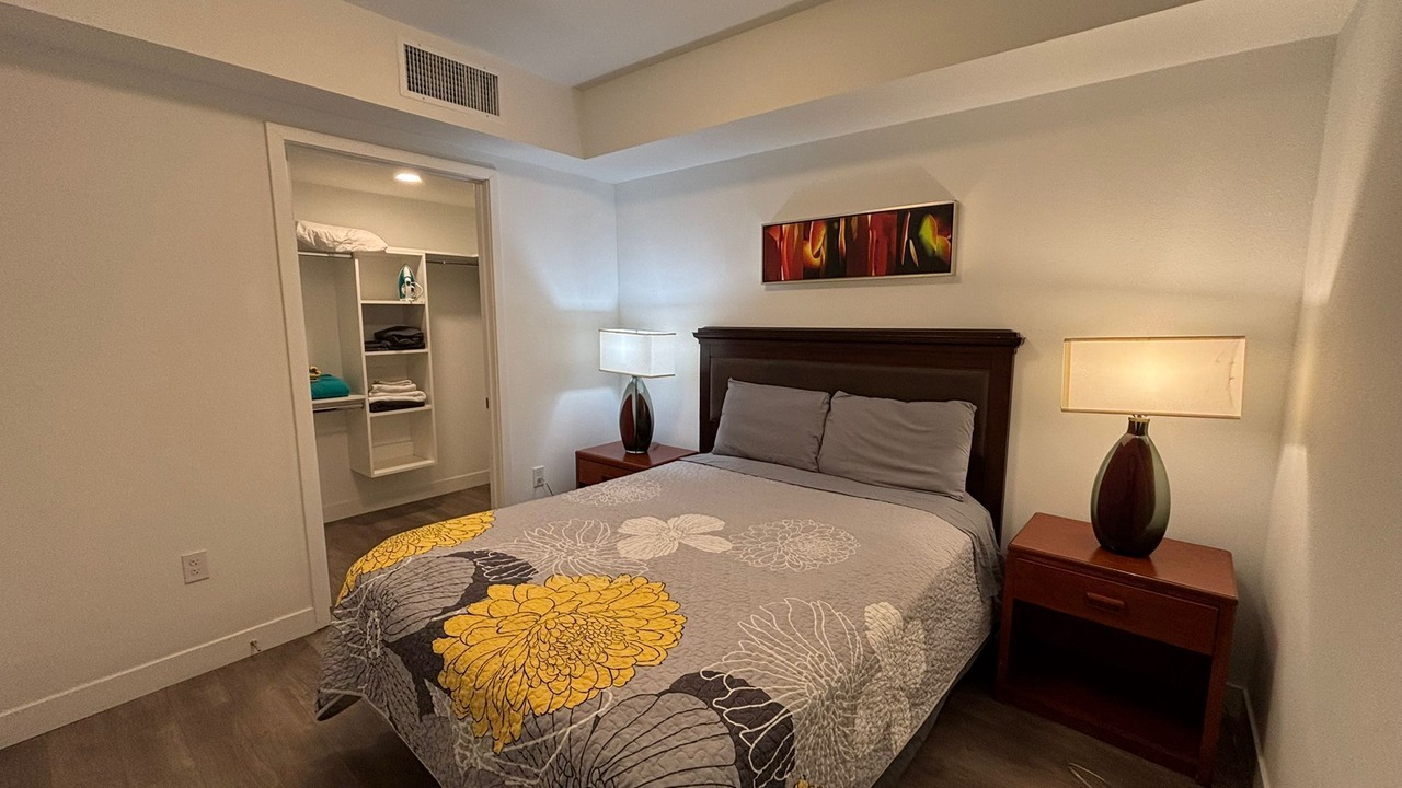 Photo of Bedroom in Koreatown