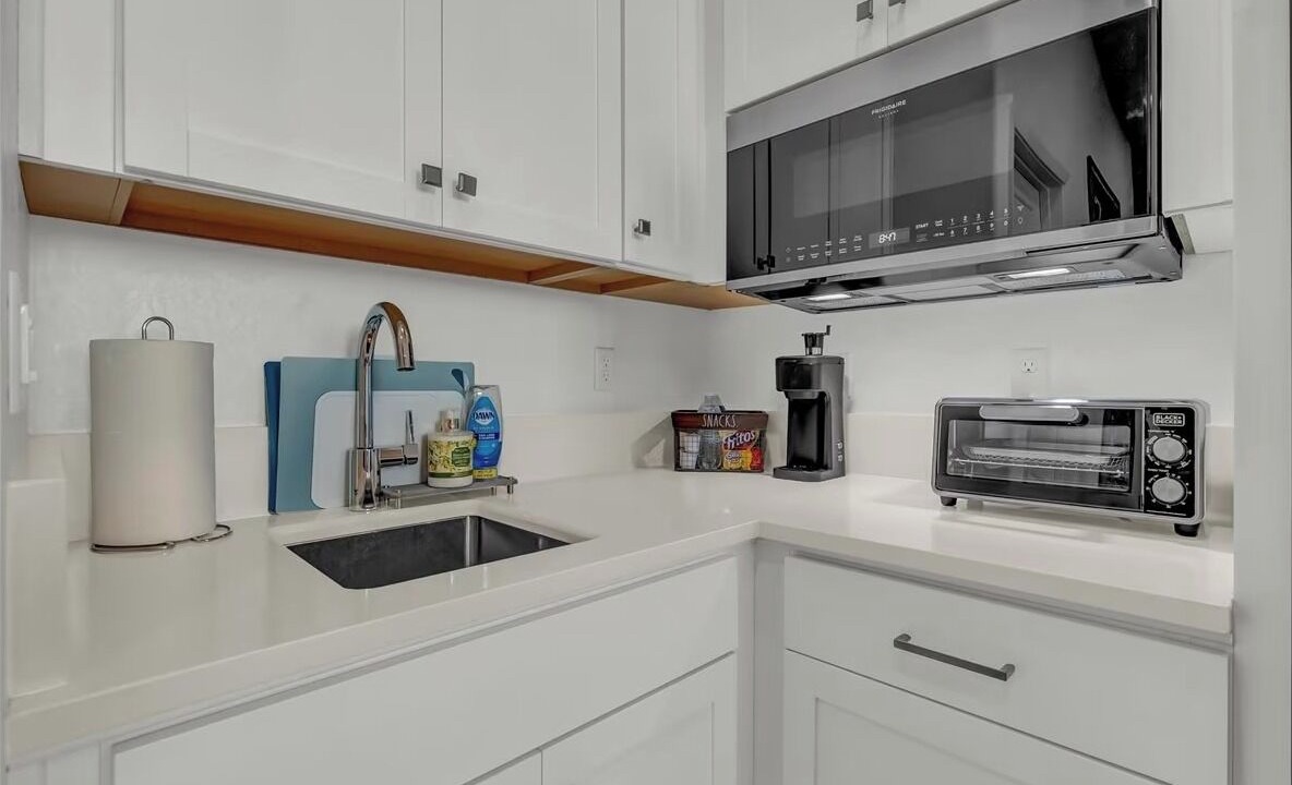 Photo of Kitchen in Hanford