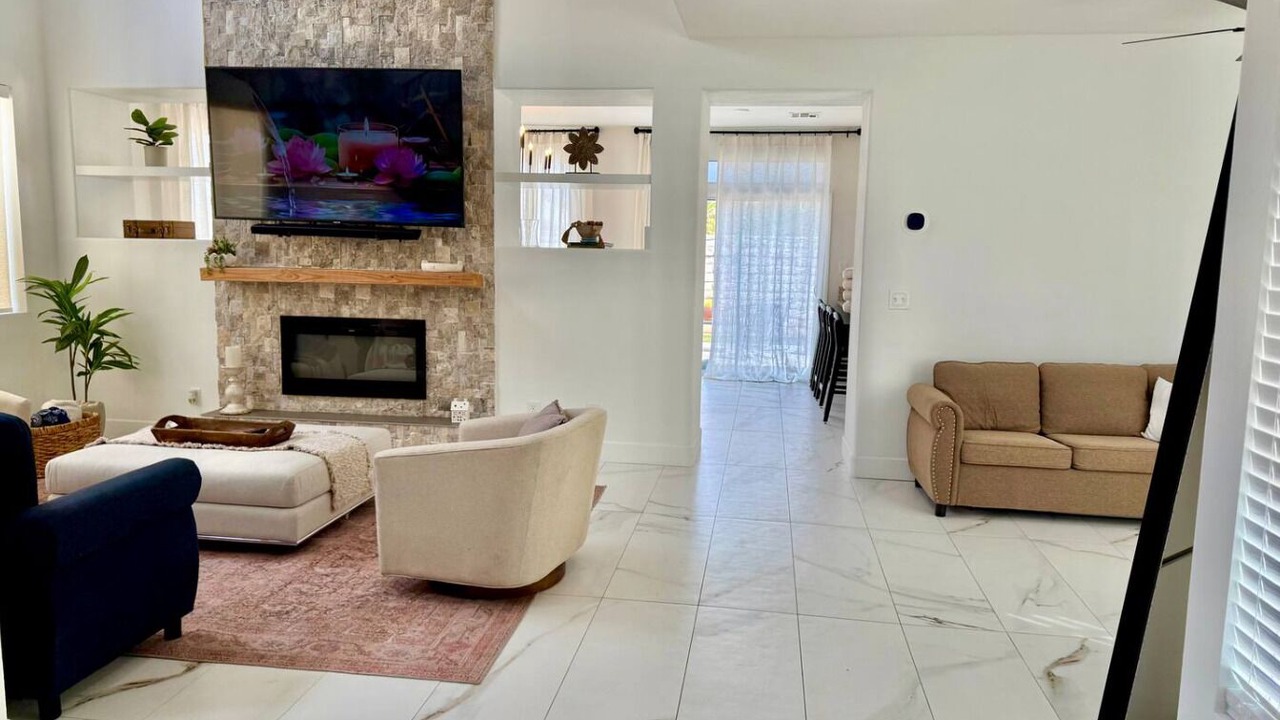 Photo of Livingroom in Summerlin