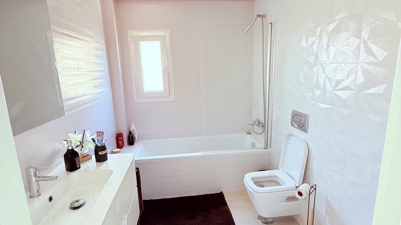 Photo of Bathroom in Seixal