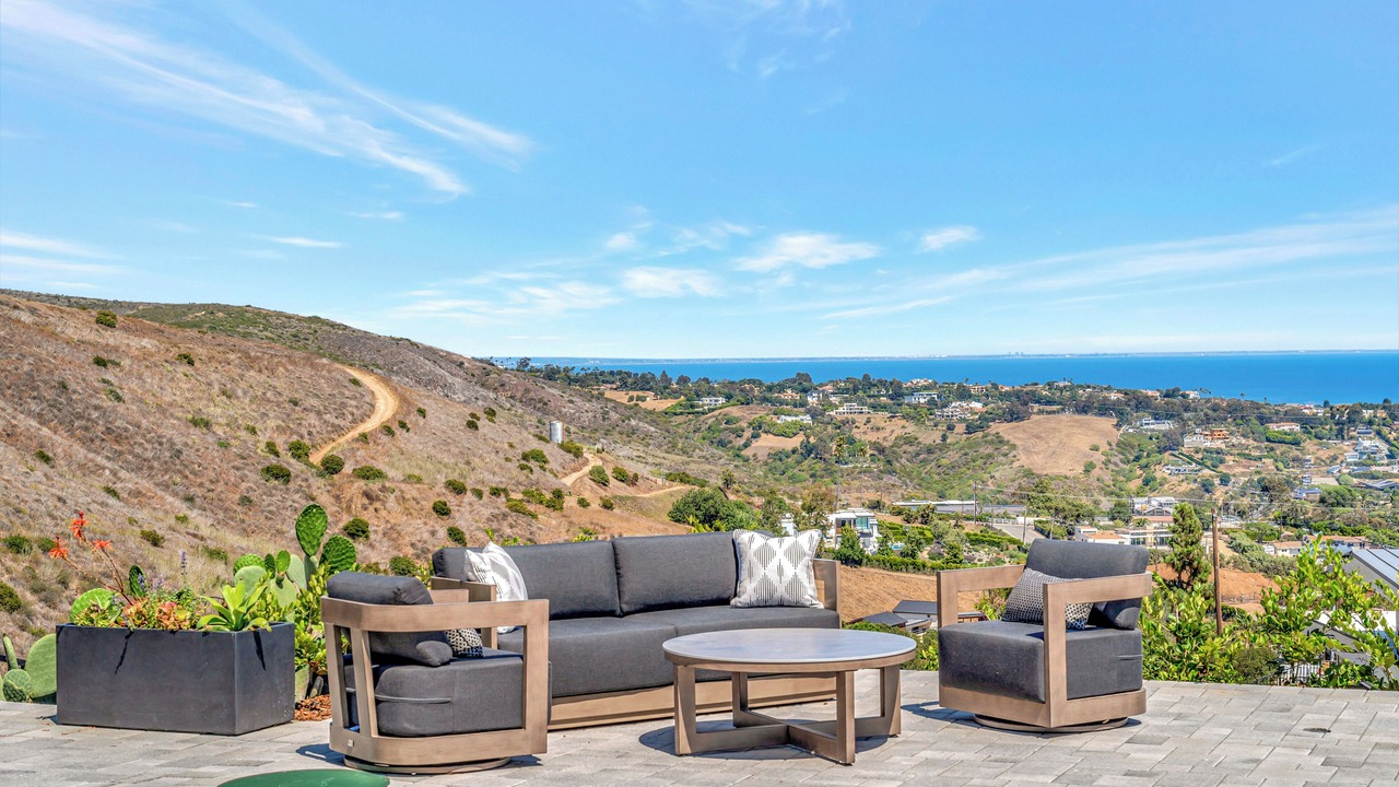 Photo of Patio Balcony in Western Malibu