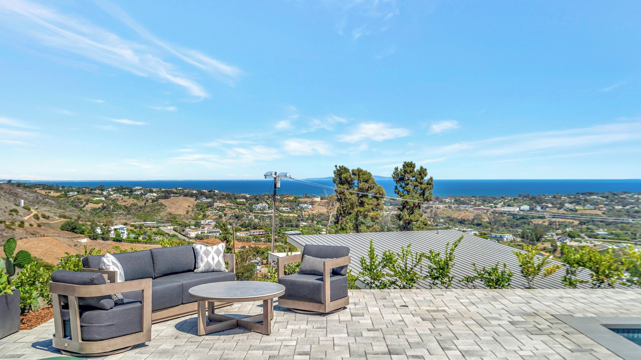 Photo of Patio Balcony in Western Malibu