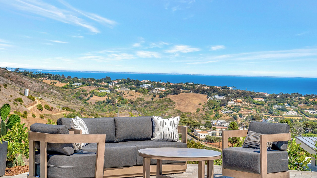 Photo of Patio Balcony in Western Malibu