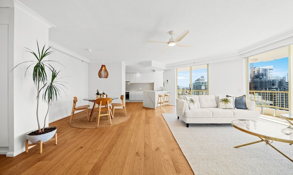 Photo of Livingroom in Main Beach