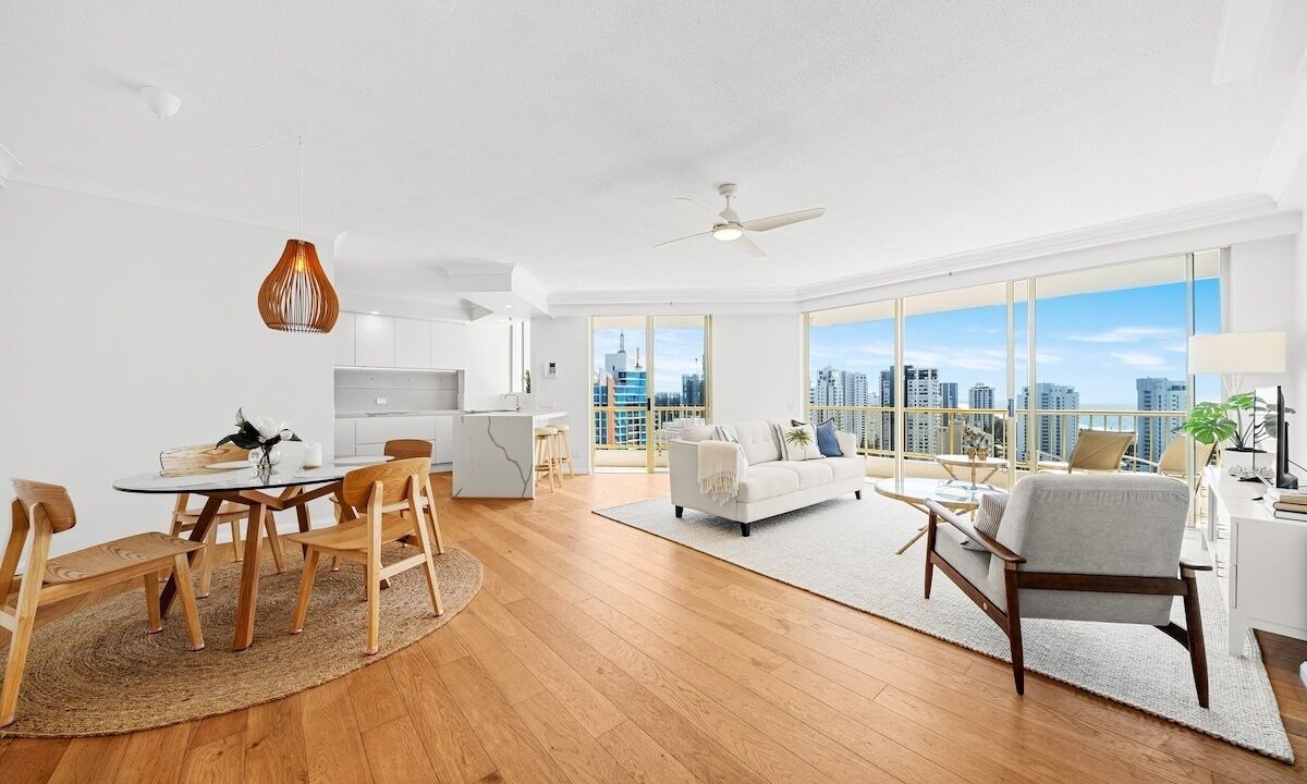 Photo of Livingroom in Main Beach
