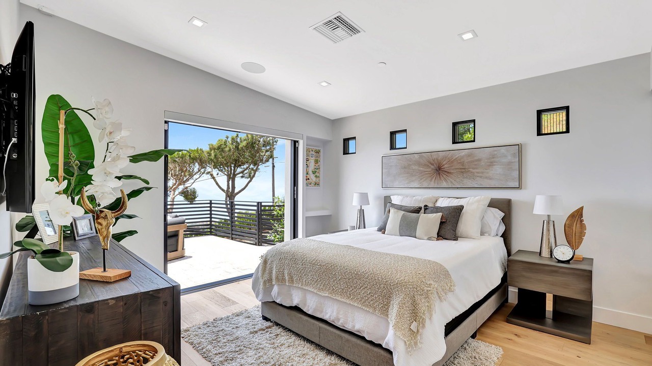 Photo of Bedroom in Western Malibu
