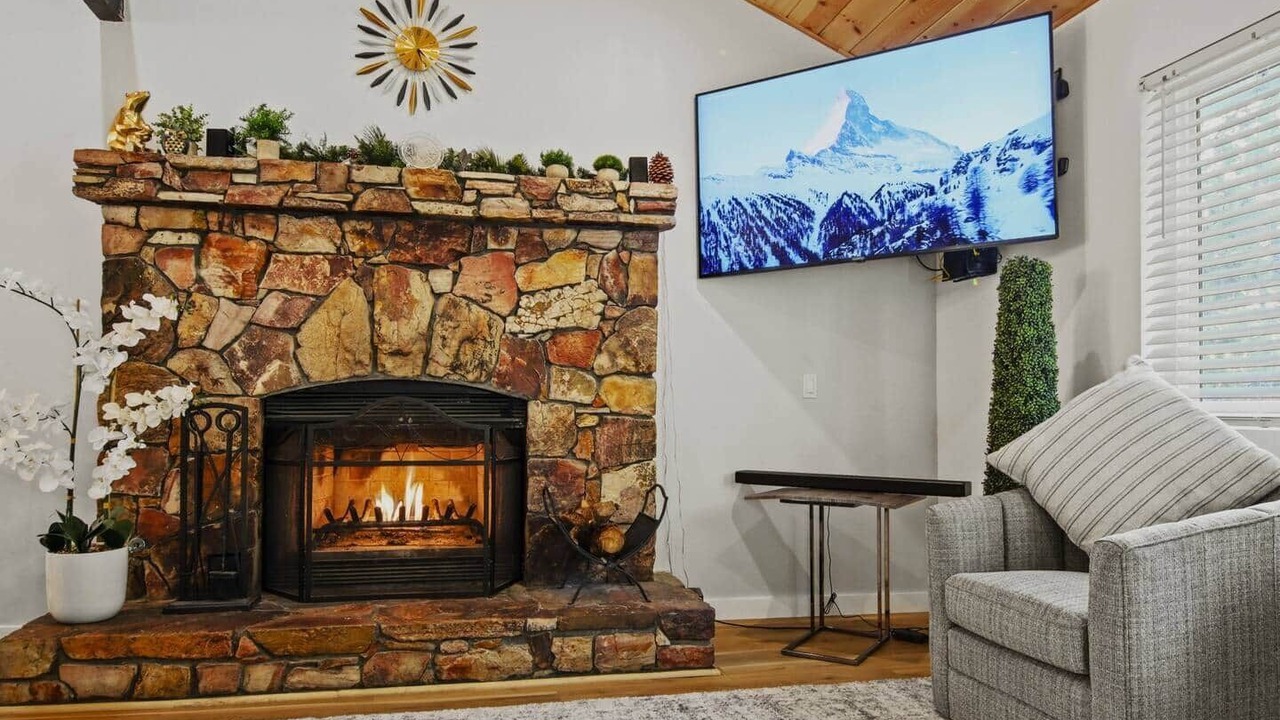 Photo of Bedroom in Moonridge